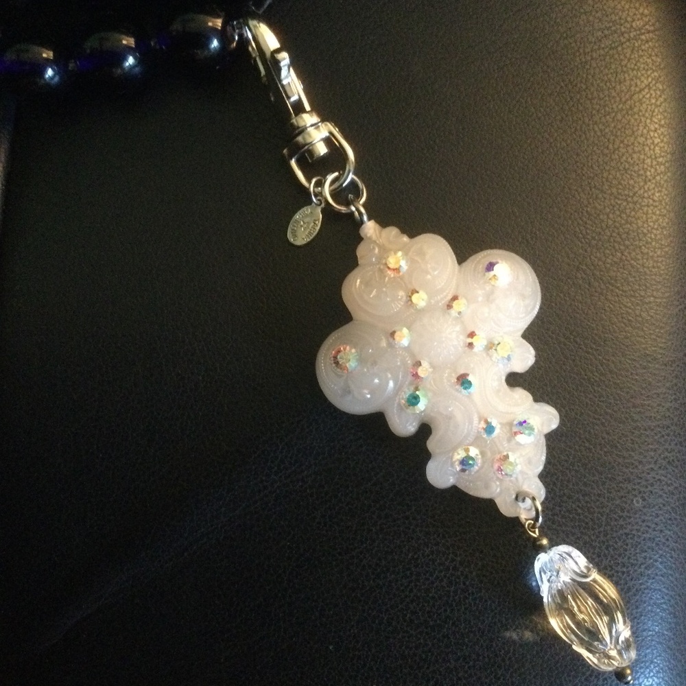 Tarina Tarantino Fleur-de-lis Swarovski Crystal Toggle Pendent / Charm